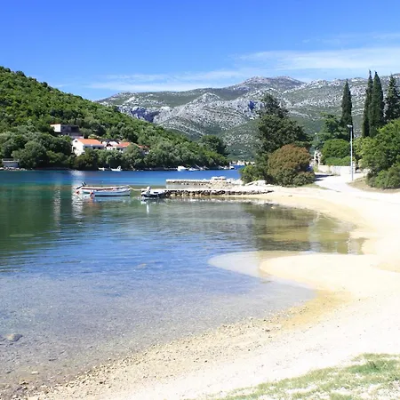 By The Sea Zrnovska Banja - - 9131 Apartamento