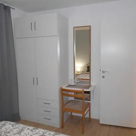 By The Sea Zrnovska Banja - - 9131 Appartement *